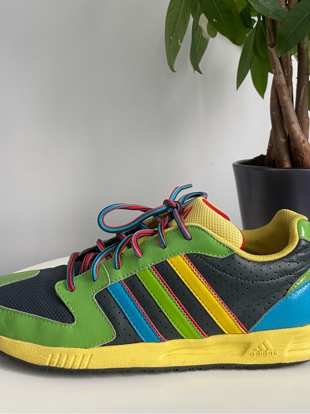 Women Size 8 Adidas Originals Streetrun Multicolored Shoes Boy Size 6.5